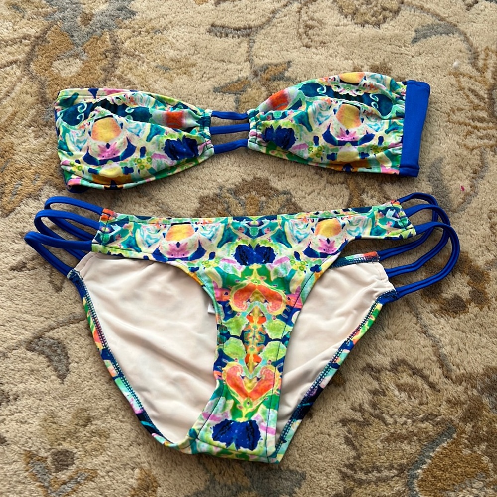 Milly floral blue bikini!